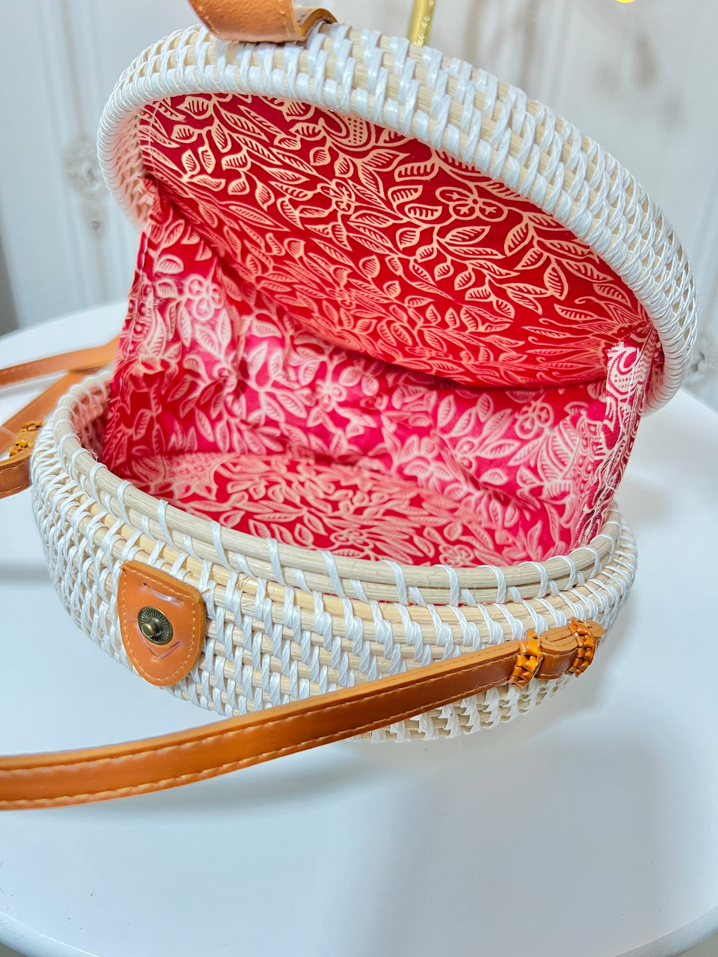 Peacock white round sling bag