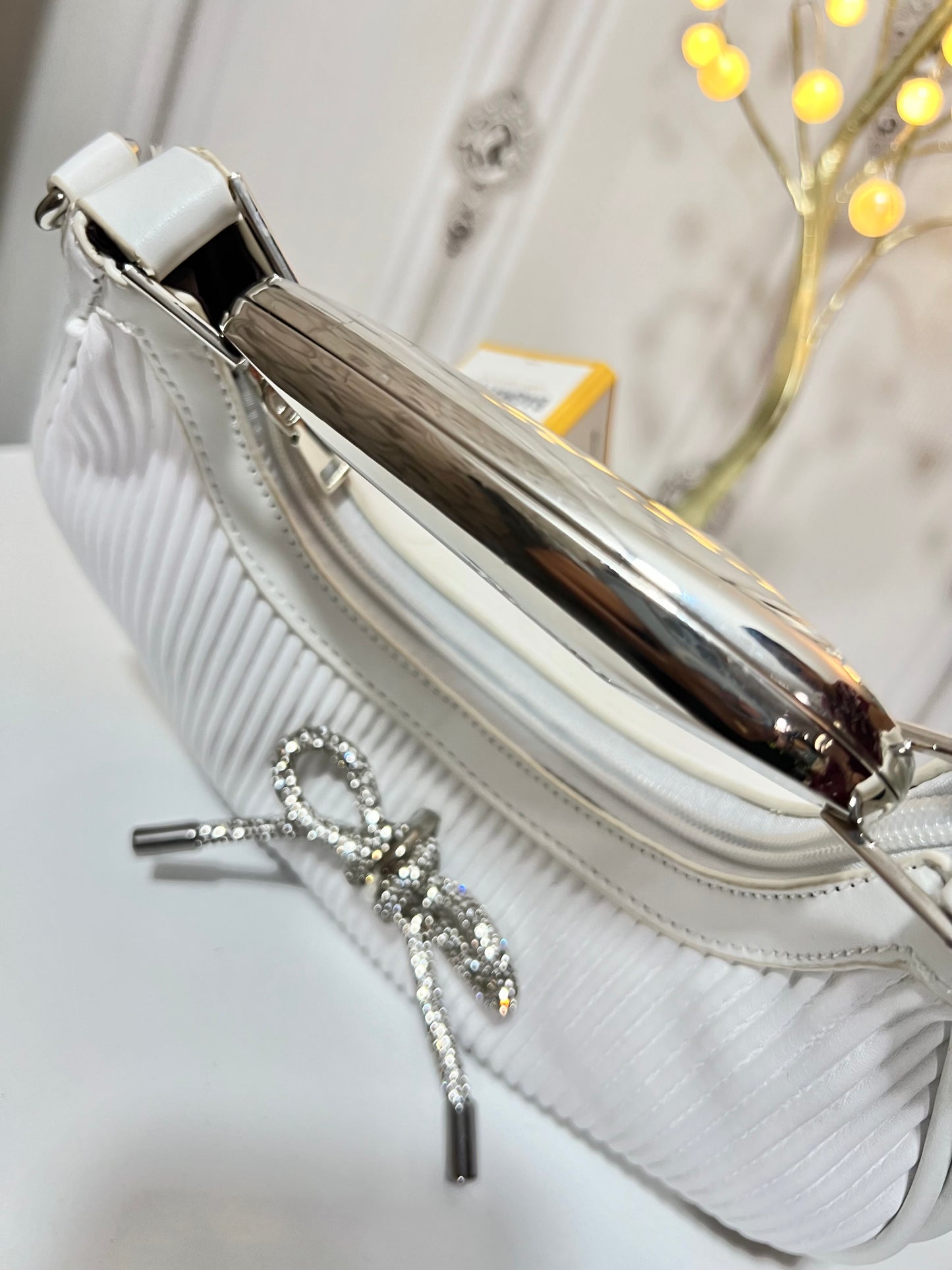 Cute Bow Metal Handle Kate bag