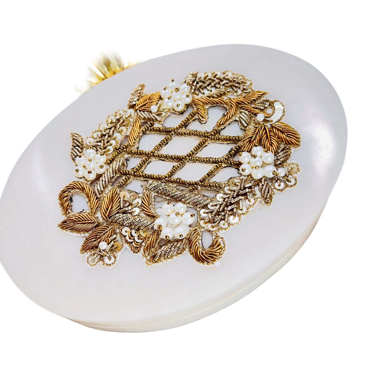 Resin clutch with slings