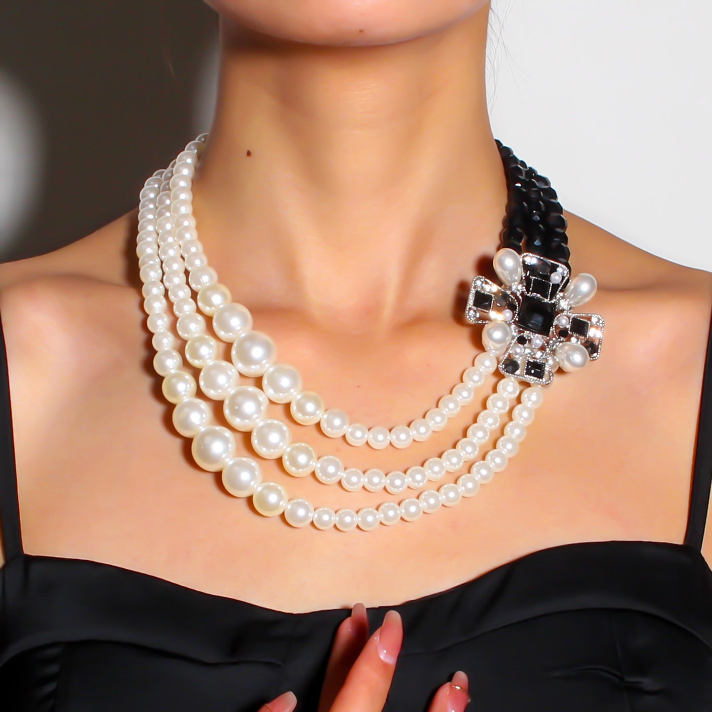 Luxury Statement Pearl Choker Necklace with Black Crystal Accent – Elegant Multi-Layered Design for Women
