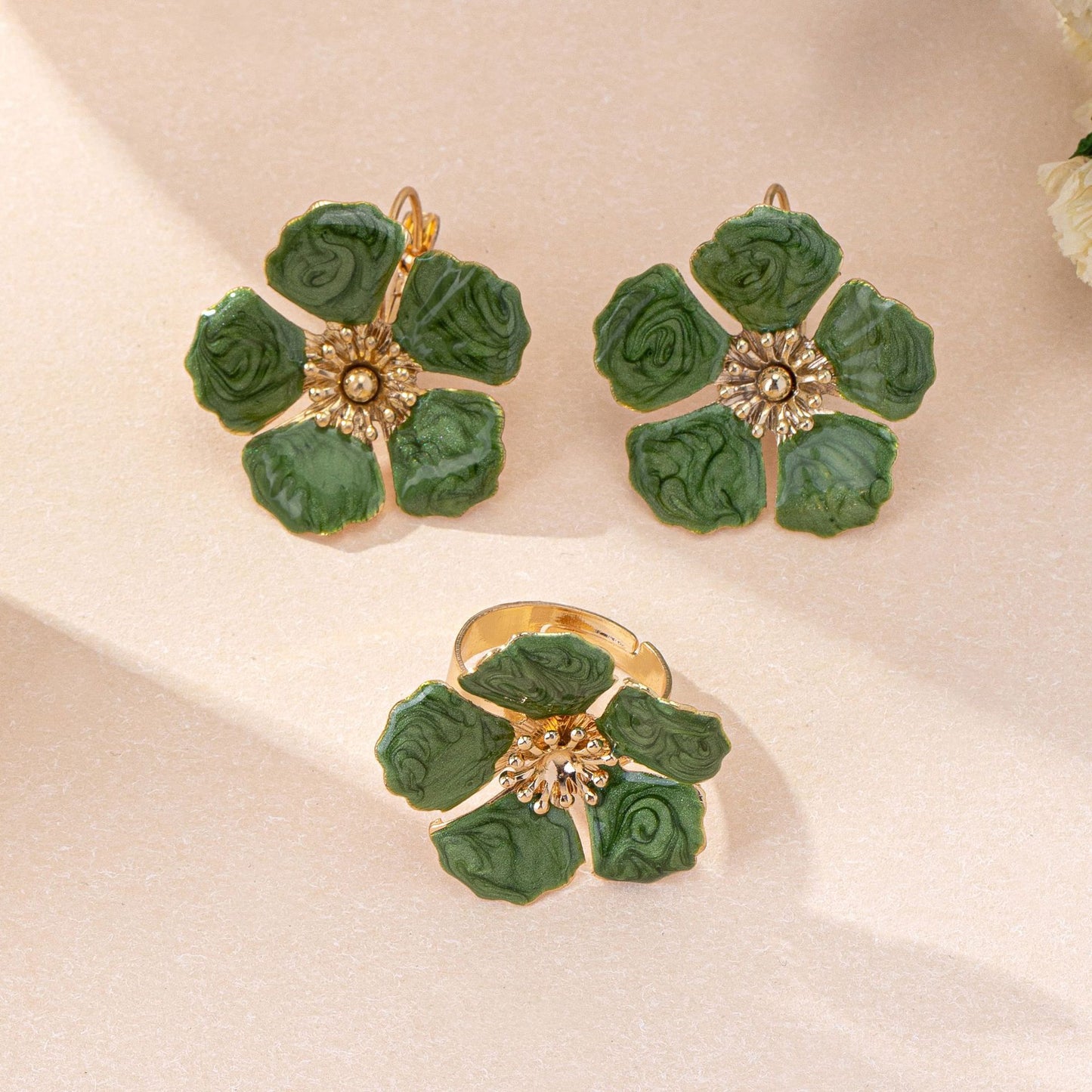 Elegant Green Floral Jewelry Set - Statement Earrings and Ring