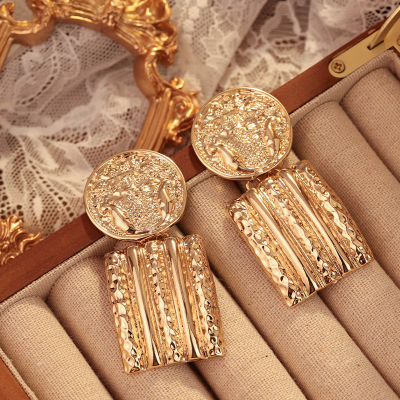 Gold Medallion & Hammered Drop Earrings | Vintage Statement Jewelry