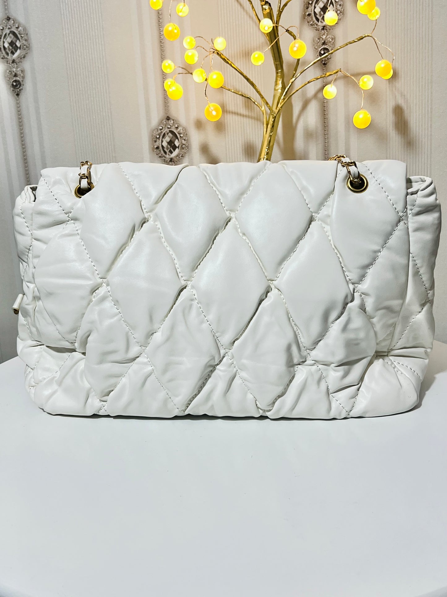 Bagmates Flower Lock Quilt Sling Bag