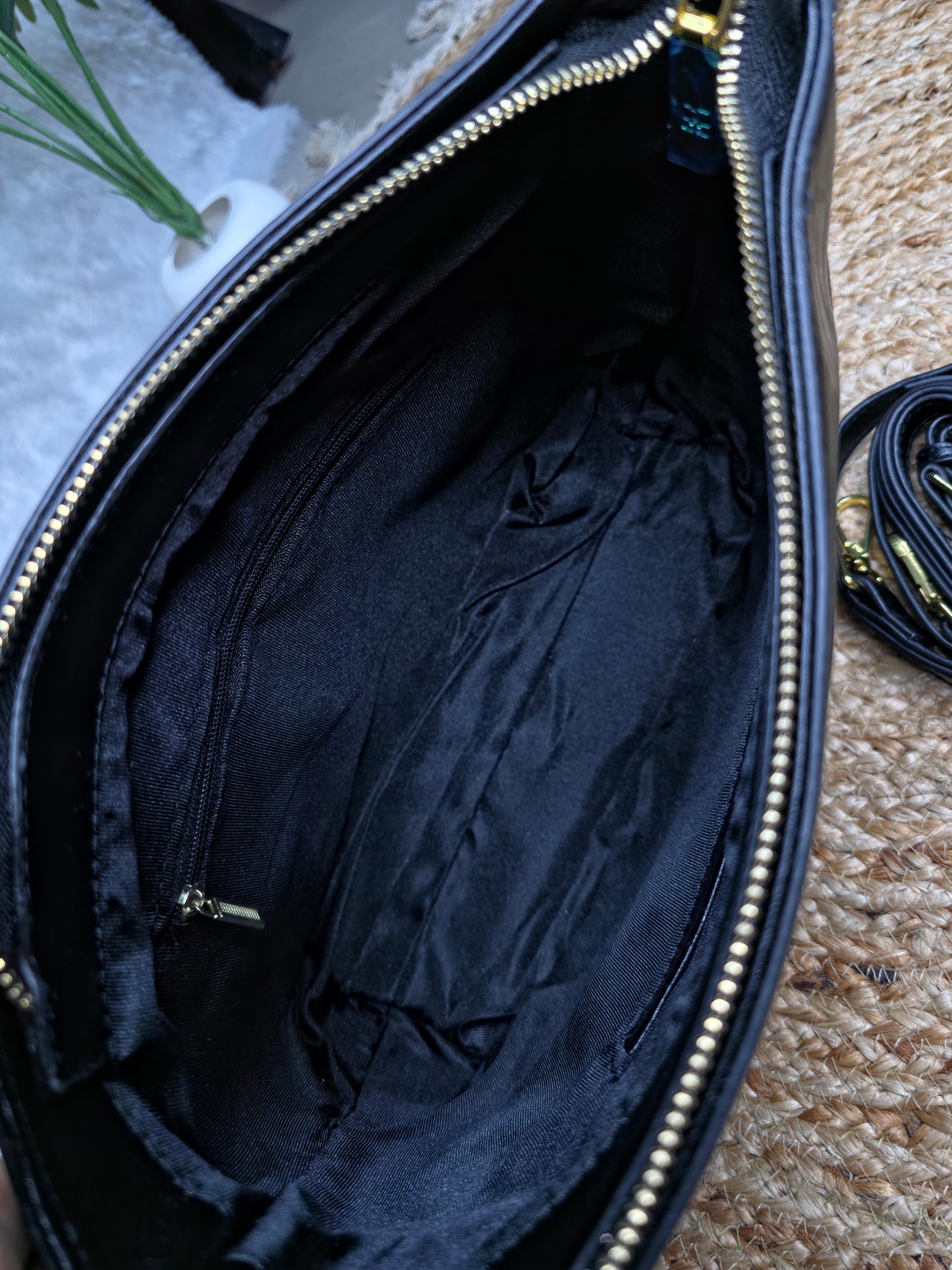 Elephant top zip handbag