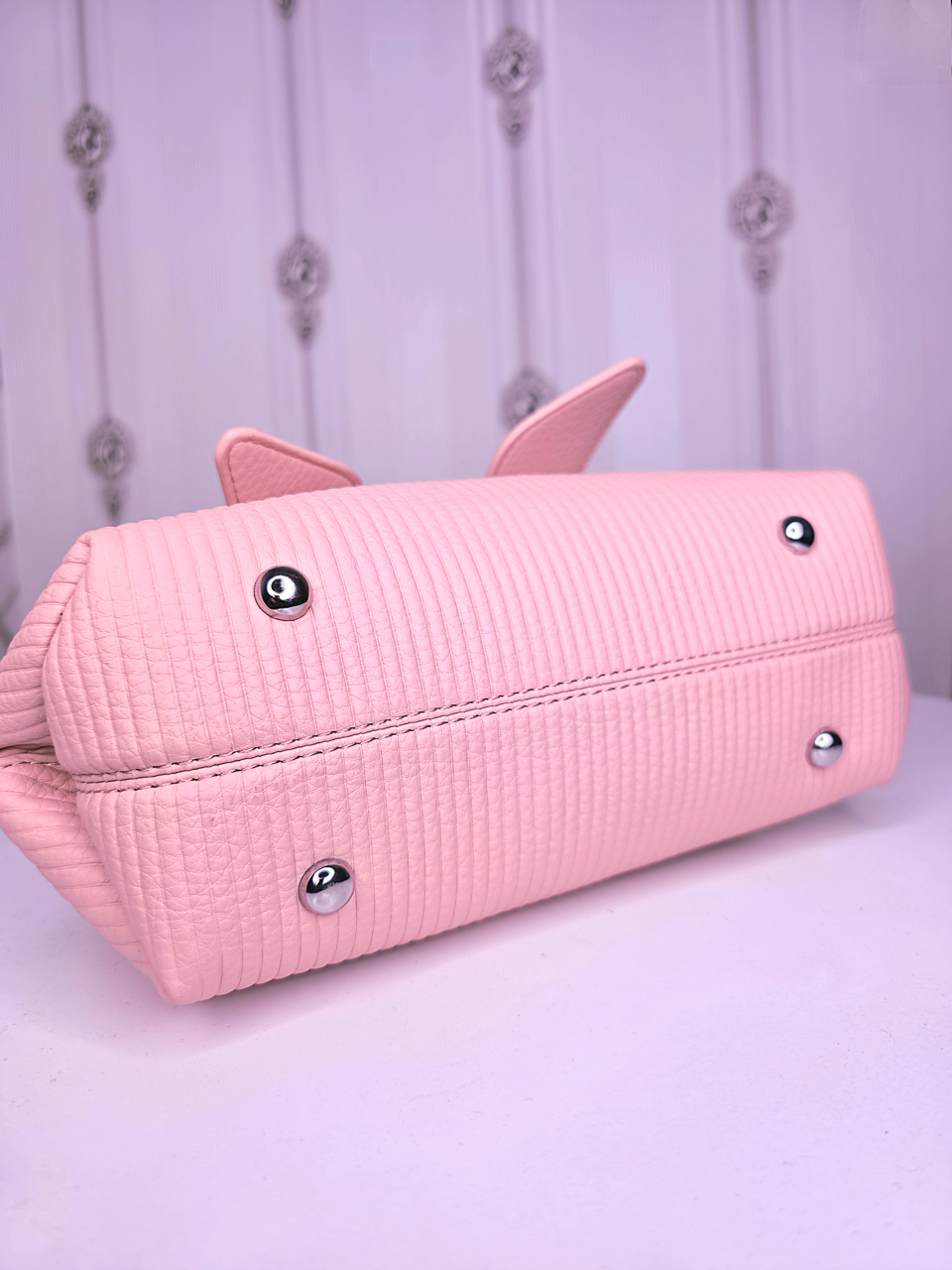 Waffle knit striped handbag