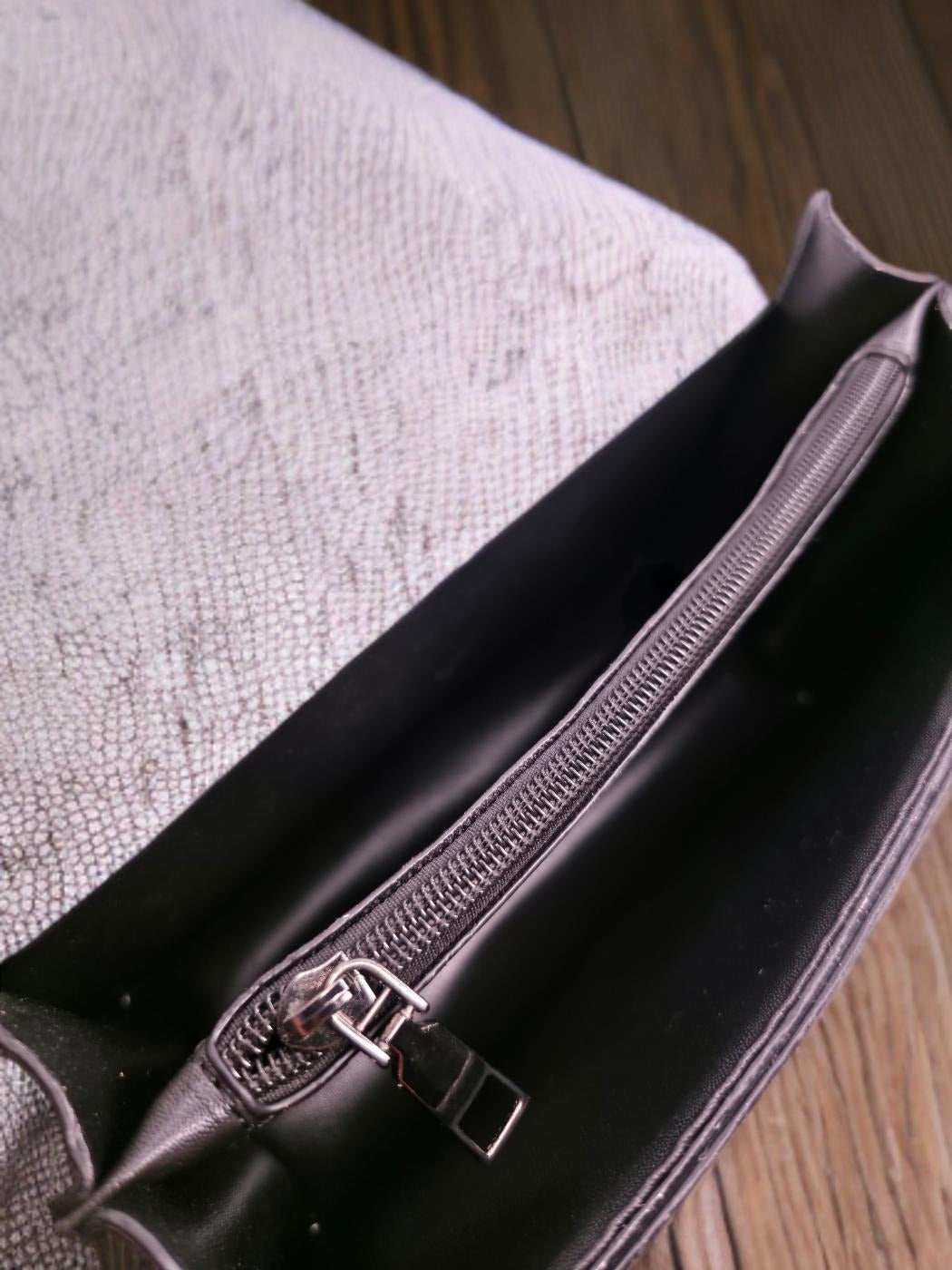 3D shade printed handbag