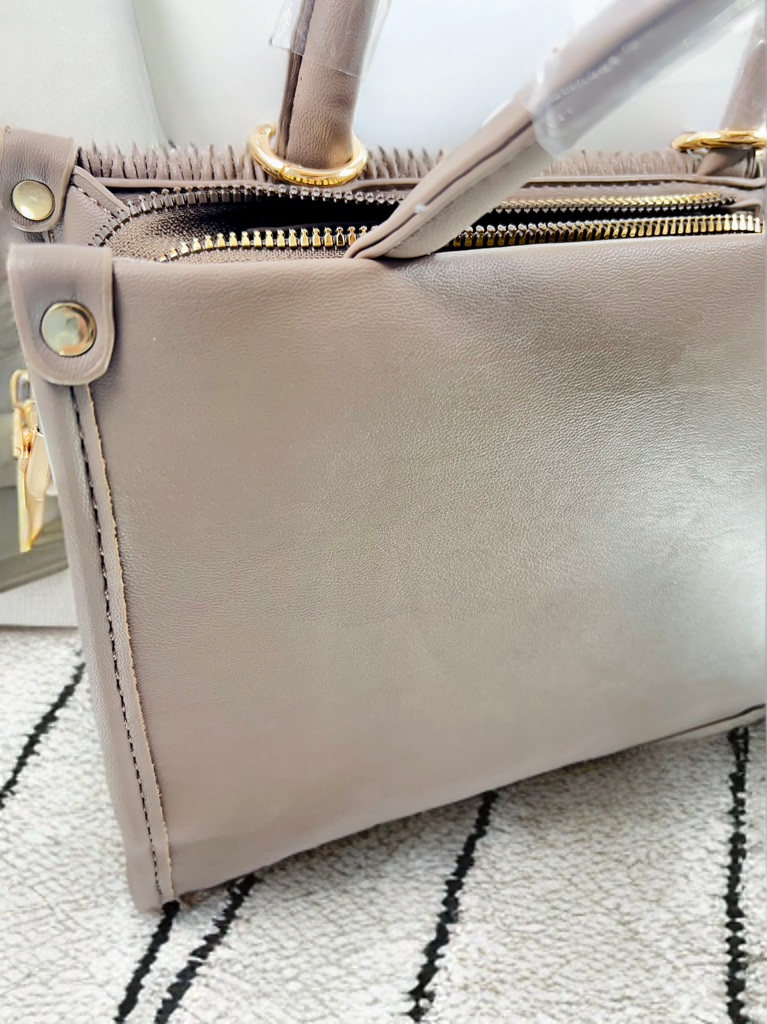 Women handbag with Onyx sling