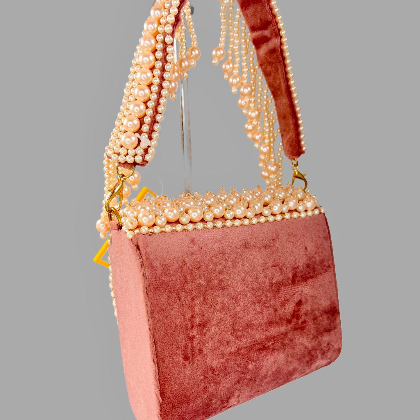 Mini pearl bag with tessle