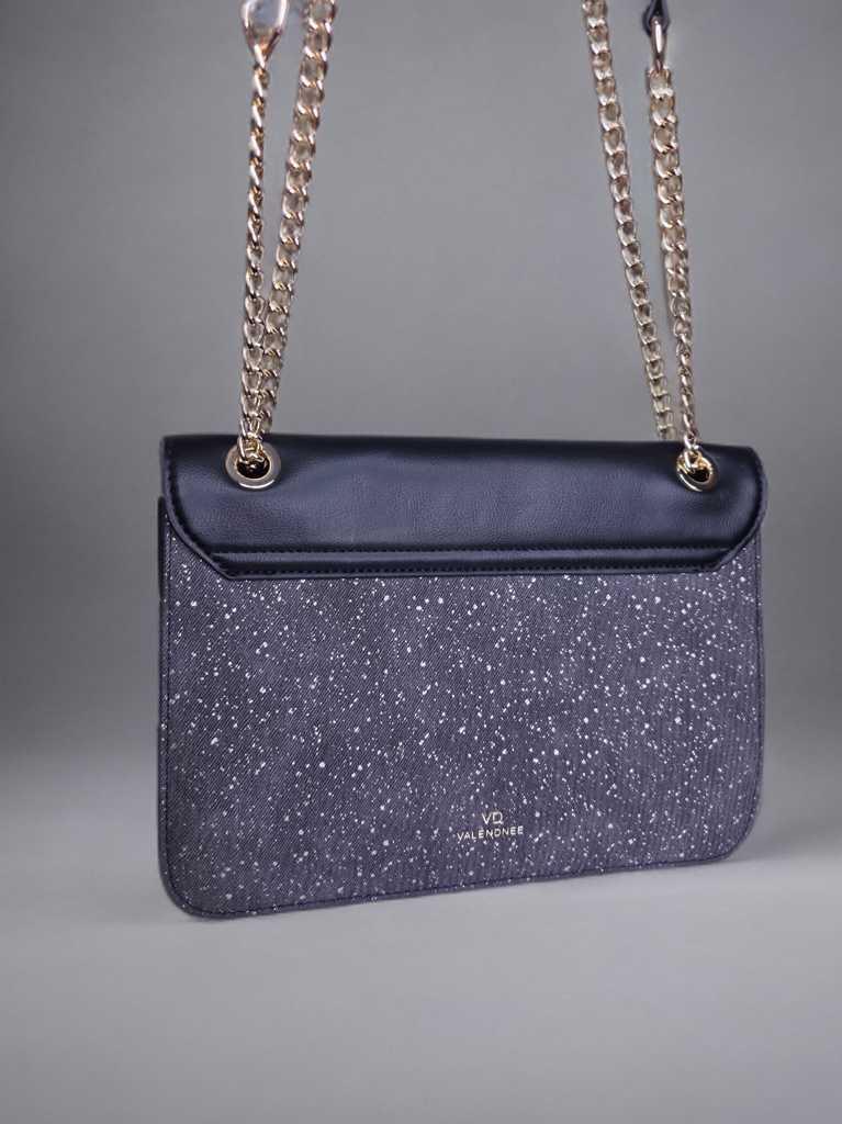 Elegant Black Structured Chain Sling Bag for Women – Dual Texture with Gold Turn Lock