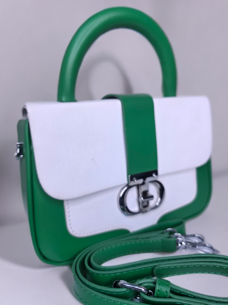 Classic aura sling bag