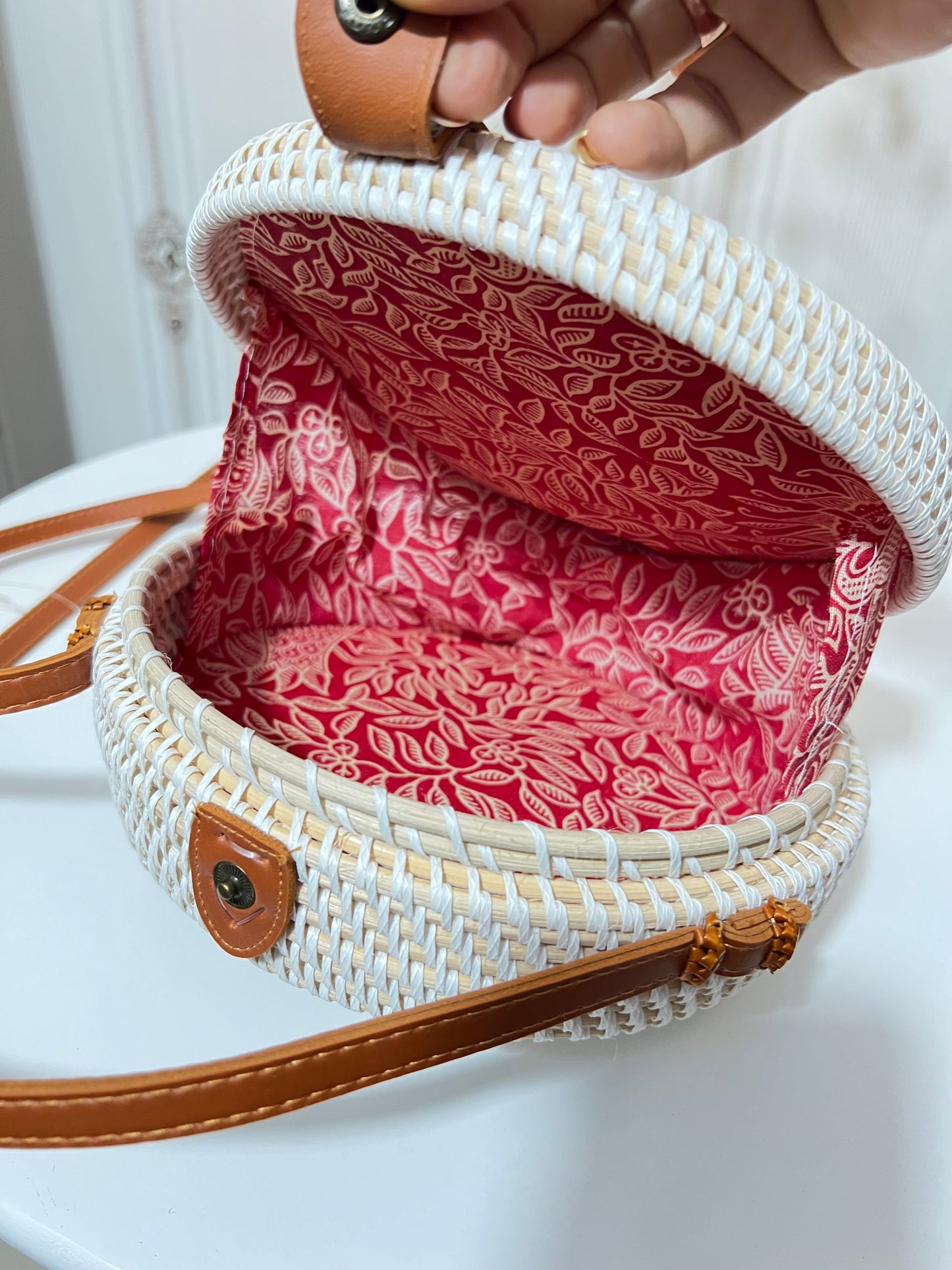 Peacock white round sling bag