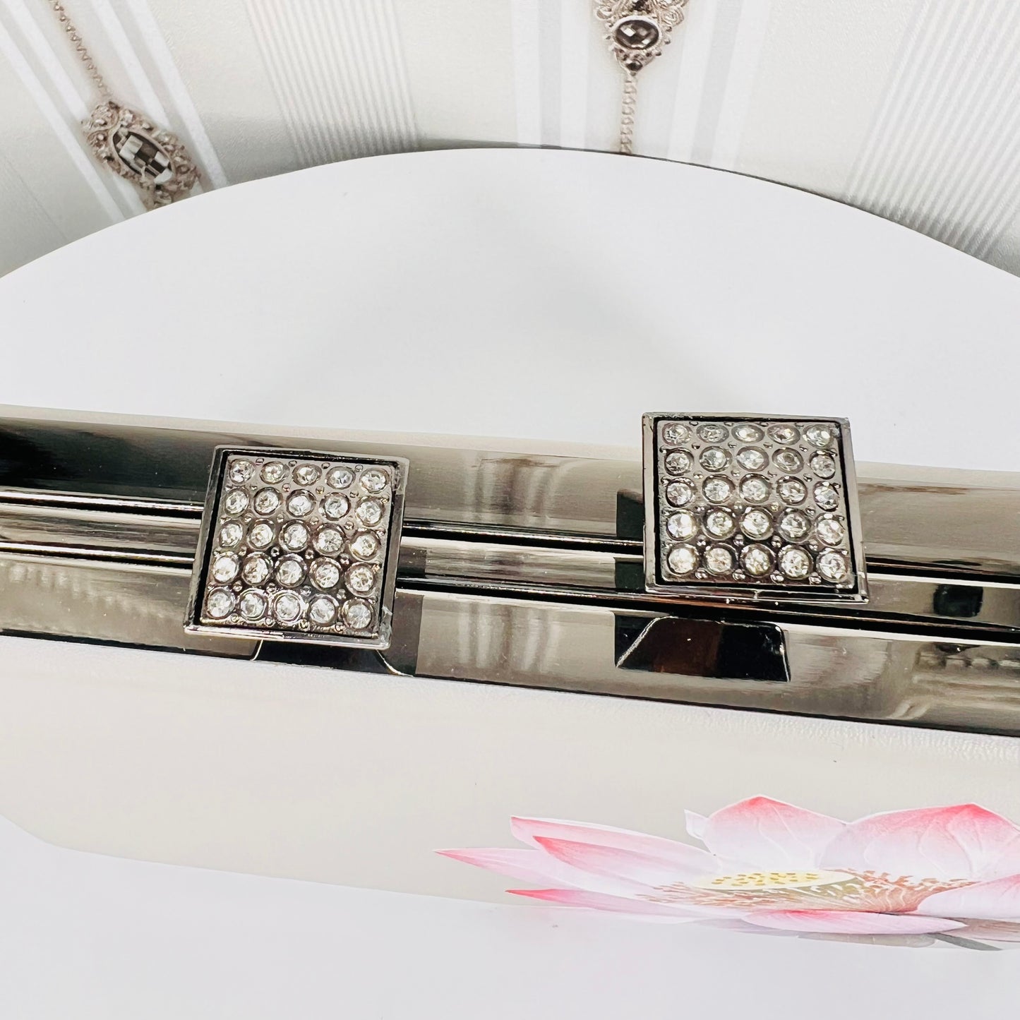 Off-white 3D lotus flower printed hand bag