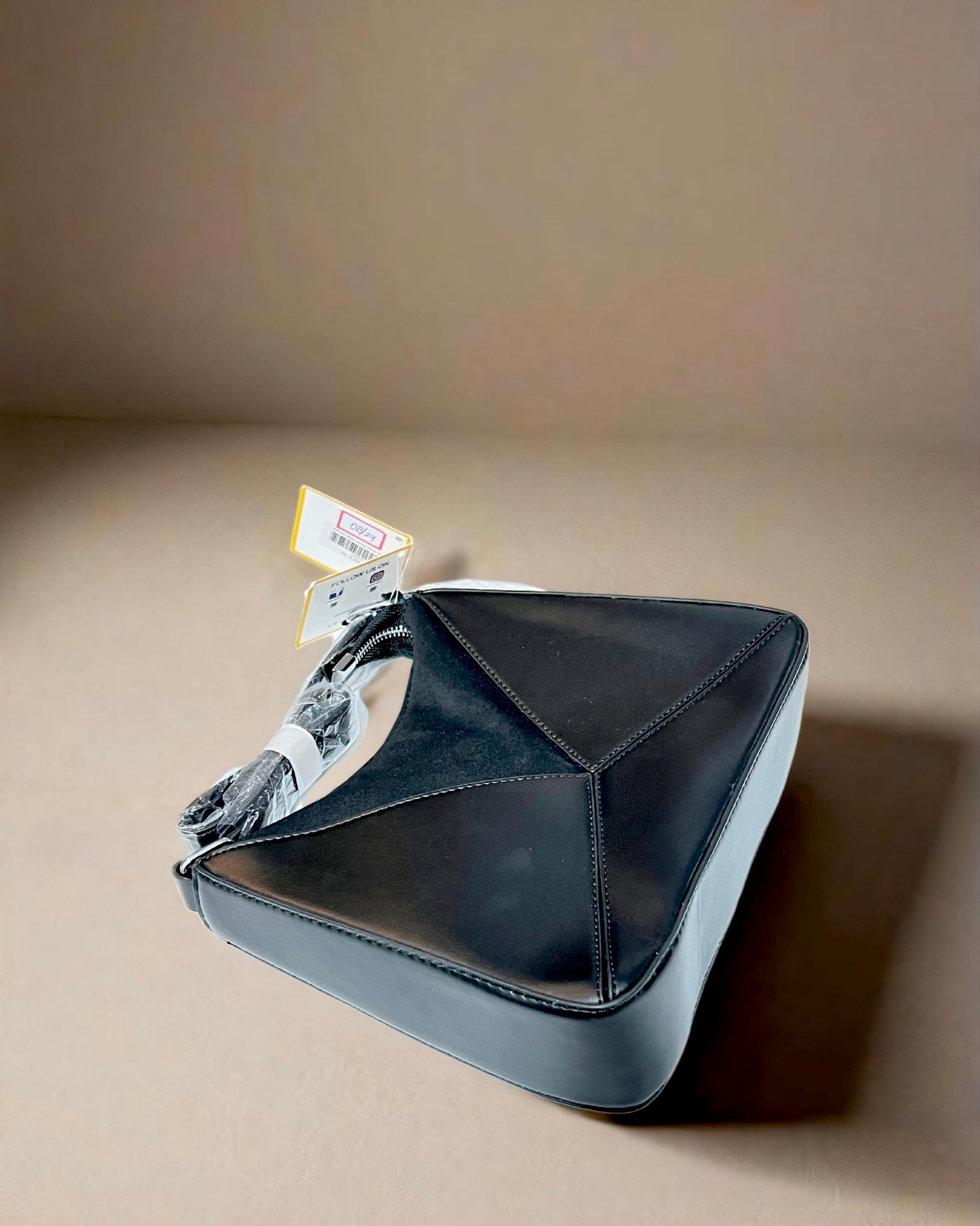 Women block design cross body bag