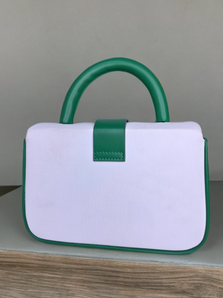 Classic aura sling bag