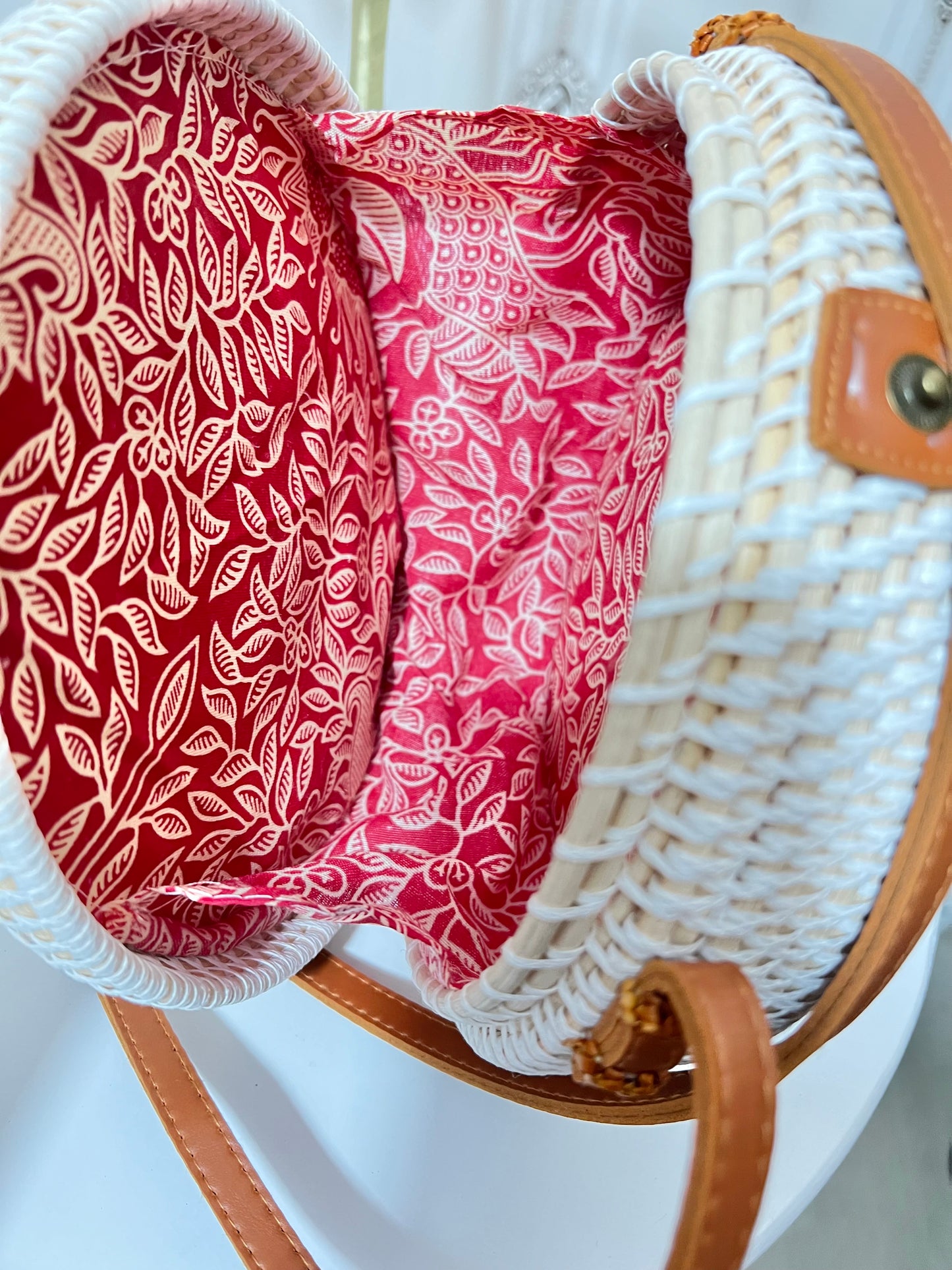Peacock white round sling bag