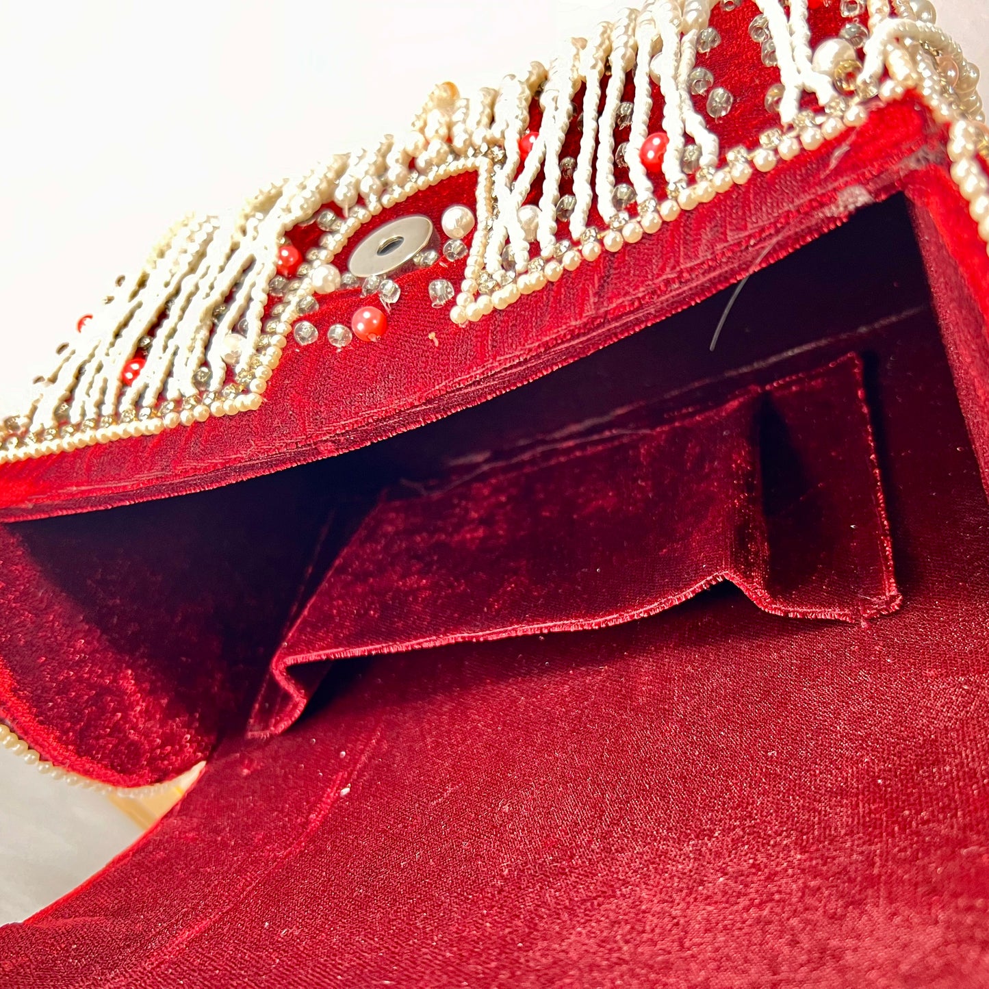 Bridal heavy work bag with pearl tessle