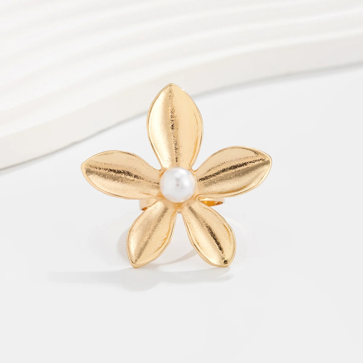 Designer Metal Adjustable Cute Bowknot Flower Ring for Women Elegant Lady Daily Stacked Finger Rings Fashion Jewelry Accessories