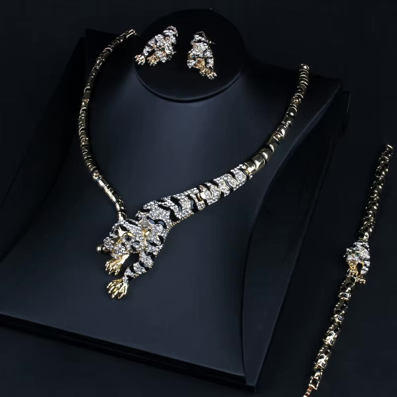 Hip Hop Gold-plated Necklace Zircon Covered Leopard Necklace Earring Bracelet Sets