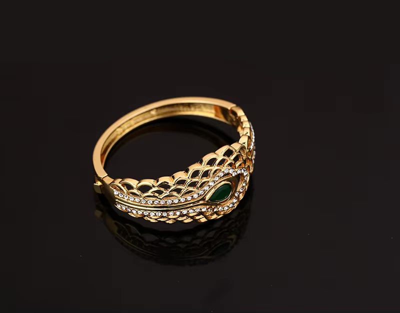 European American Four-Piece Trendy Wedding Banquet Jewelry Set New Necklace Earrings Bracelet Chain