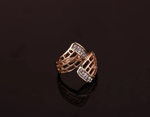 Fashion Rhinestones Gold Wedding Jewelry Set Alloy Necklace Earrings and Ring 4pcs Jewelry Set
