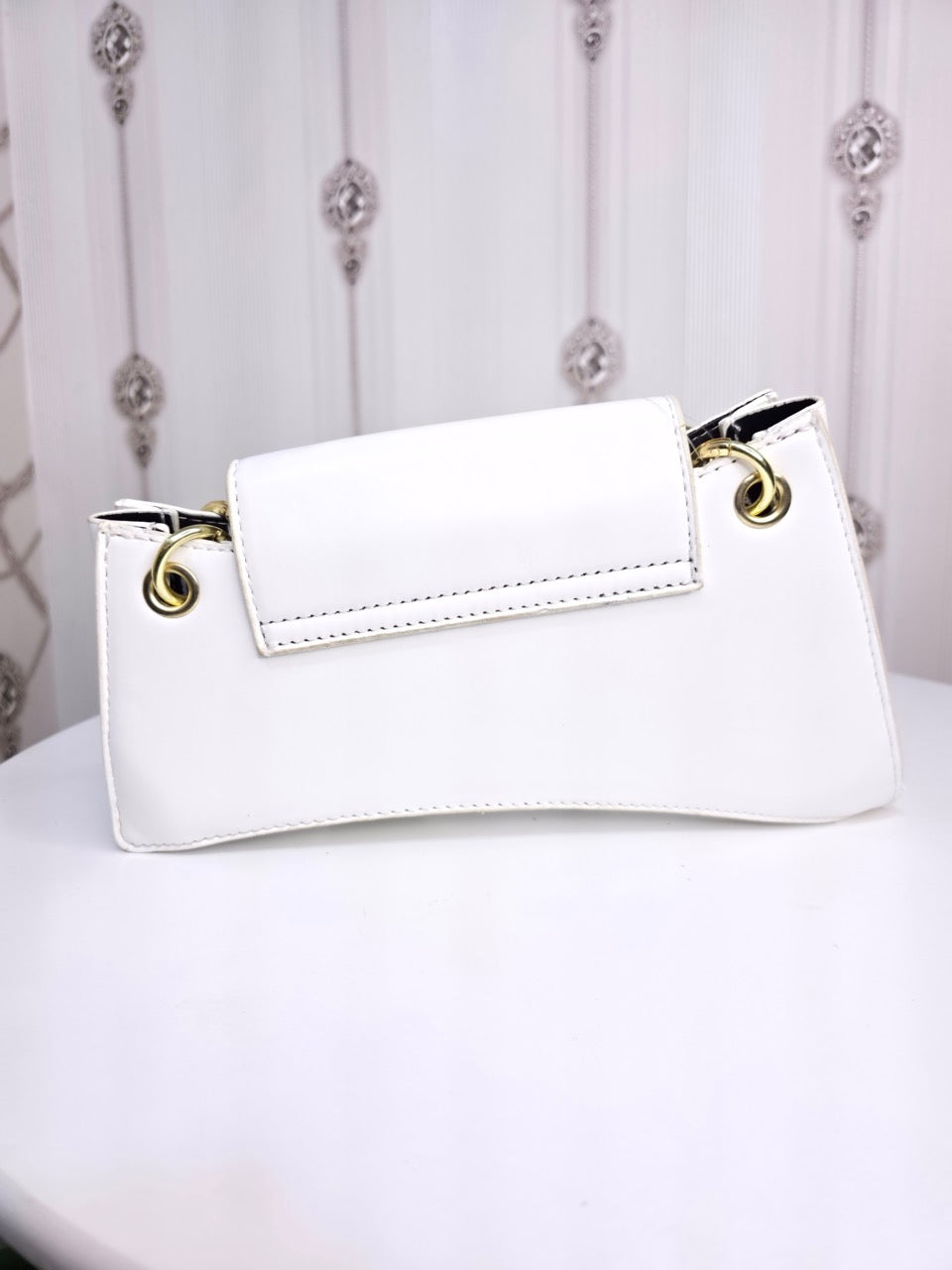 Western looks shoulder bag