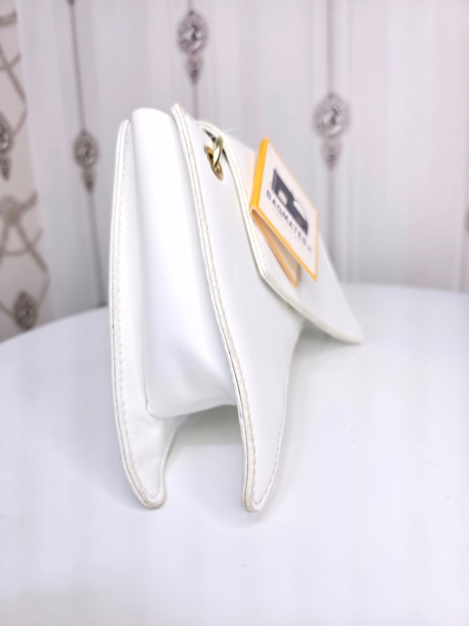 Western looks shoulder bag