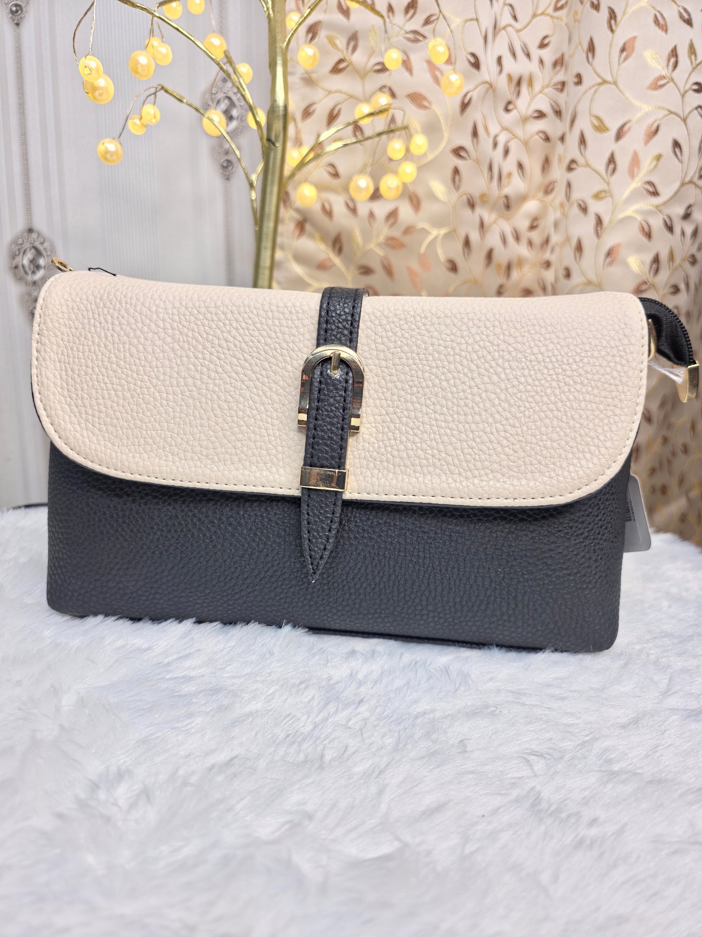 Stylish dual colour chik sling bag