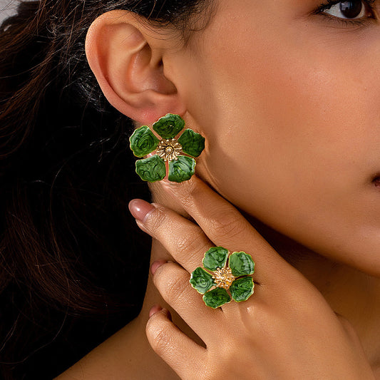 Elegant Green Floral Jewelry Set - Statement Earrings and Ring