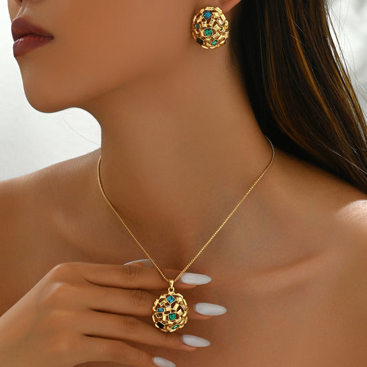 Geometric Basket Weave Gold-Tone Jewelry Set with Stones