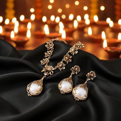 Vintage Floral Pearl & Rhinestone Jewelry Set for Women