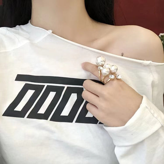Elegant Pearl and Crystal Statement Ring - Fashion Jewelry