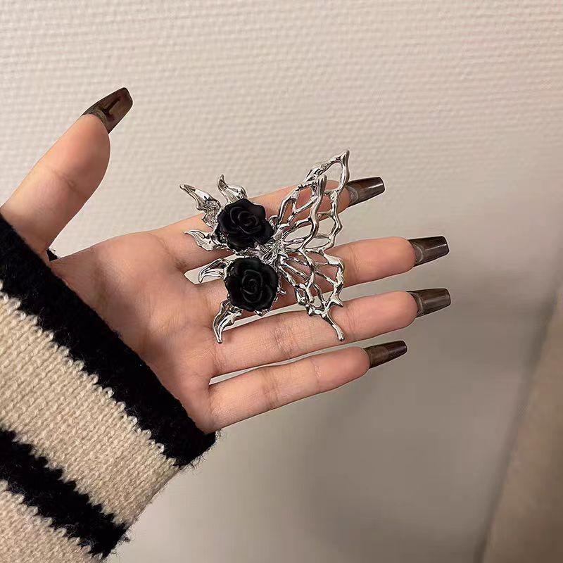 Irregular Molten Silver Butterfly Ring Collection – Edgy Vintage Style Finger Rings for Women & Men