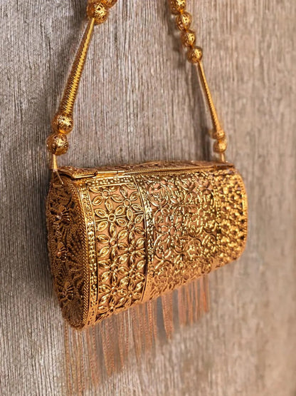 Stone work Noor clutch