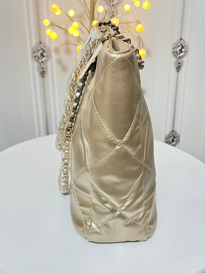 Quilted large handbag with metallic sling