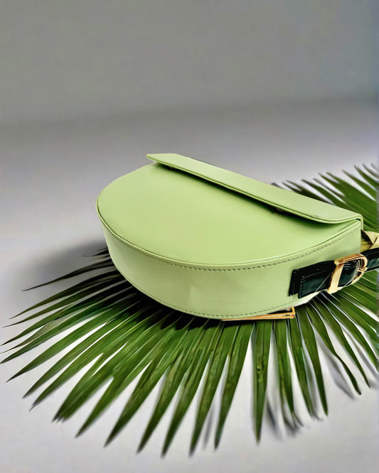 Big U flap handbag