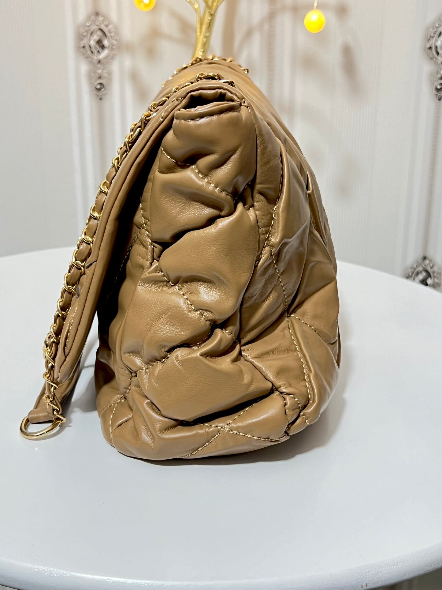 Bagmates Flower Lock Quilt Sling Bag
