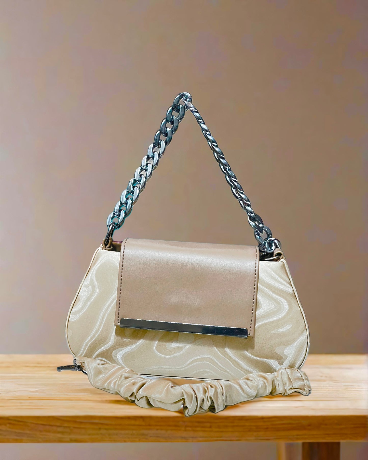 Chunnat printed sling bag
