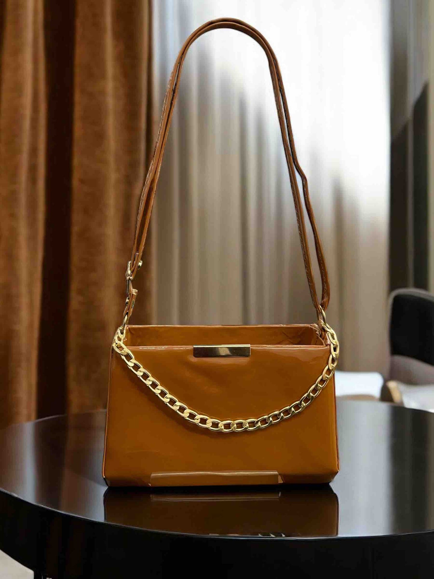 Self body sequenced handbag