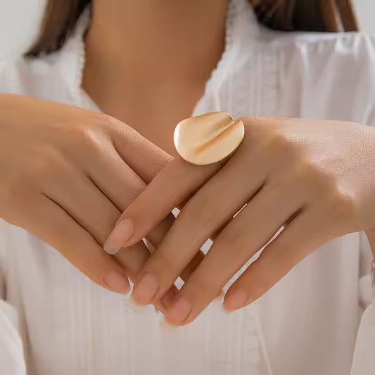 Custom Engravable Large Brushed Gold Stainless Steel Signet Rings Jewelry Women Fashion Stainless Steel Jewelry Rings
