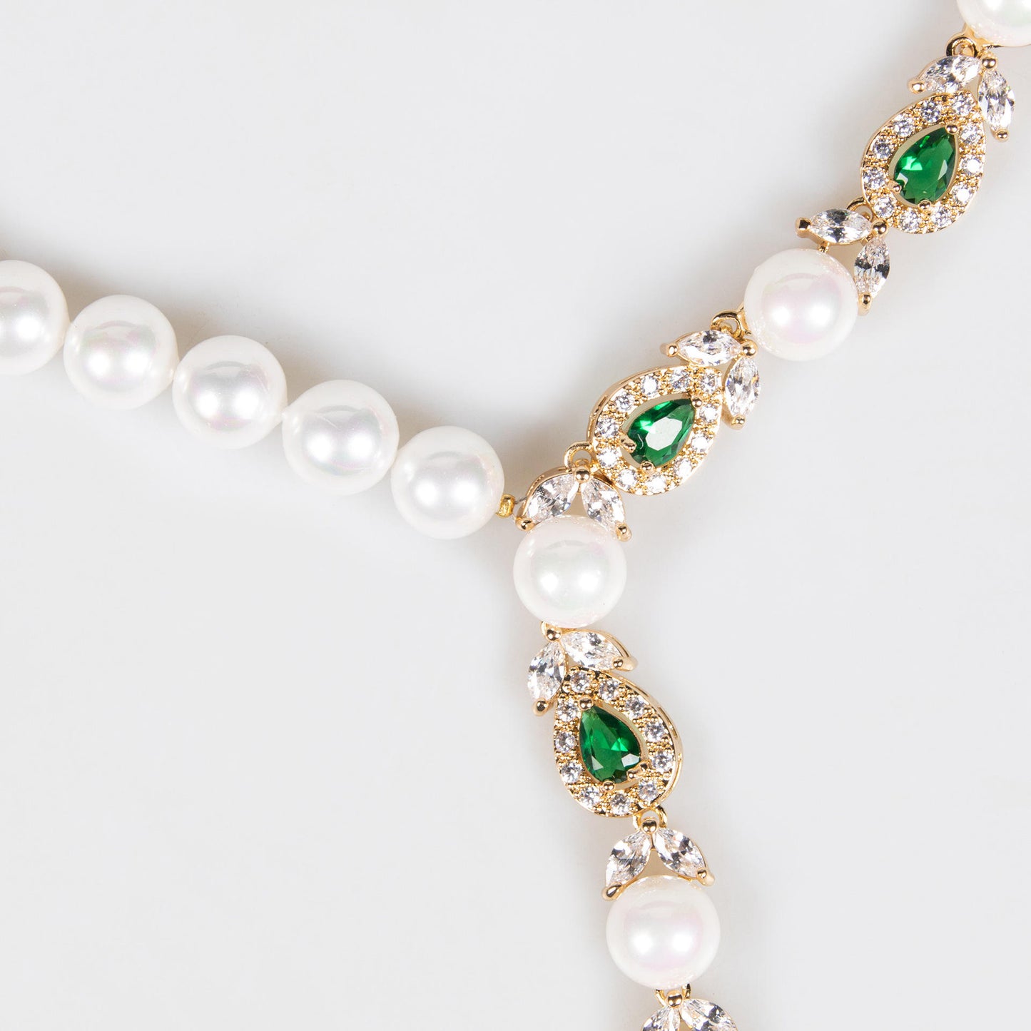 Emerald Green Teardrop & Pearl Lariat Necklace Set – Silver Tone Y-Shape Drop Statement Jewelry for Evening Wear