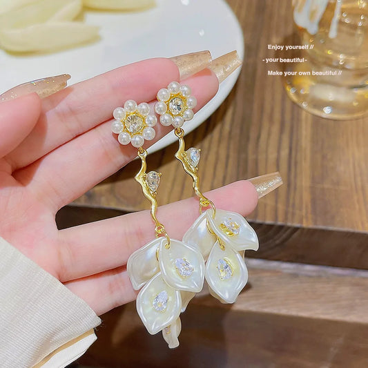 Fanyue Leaf Pearl Flower Petal Acrylic Tassel Stud Earrings for Women