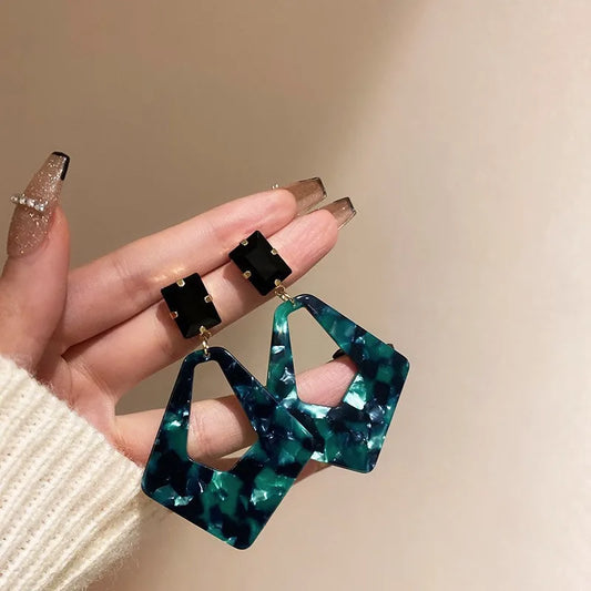 Fashion Drop Earrings New Dangle Drop Earring Big Statement Acrylic Stripe Triangle Earrings Long Geometric Earrings for Women