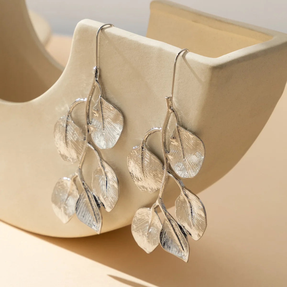 Hot Selling New Retro Creative Metal Leaf Pendant Earrings Women Fashionable and Elegant Stainless Steel Earrings