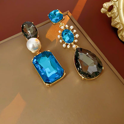 Luxurious Blue & Black Gemstone Statement Necklace and Earrings with Pearls