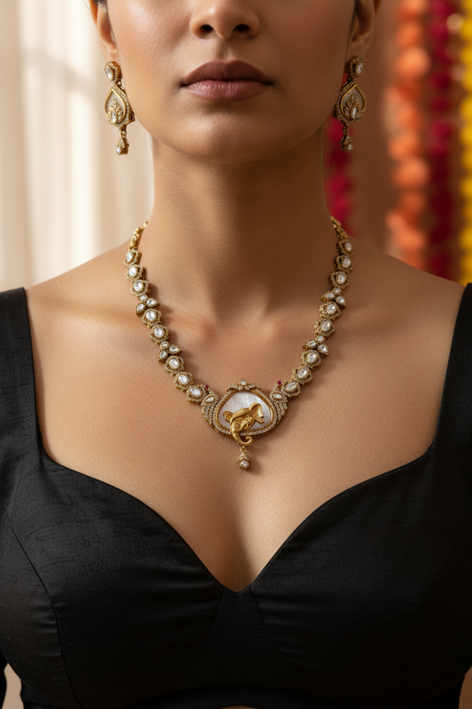 Jewelry set with necklace and earrings on a mannequin bust