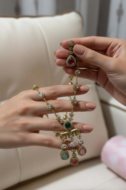 Exquisite Gold-Toned Kundan Polki Necklace & Earring Set