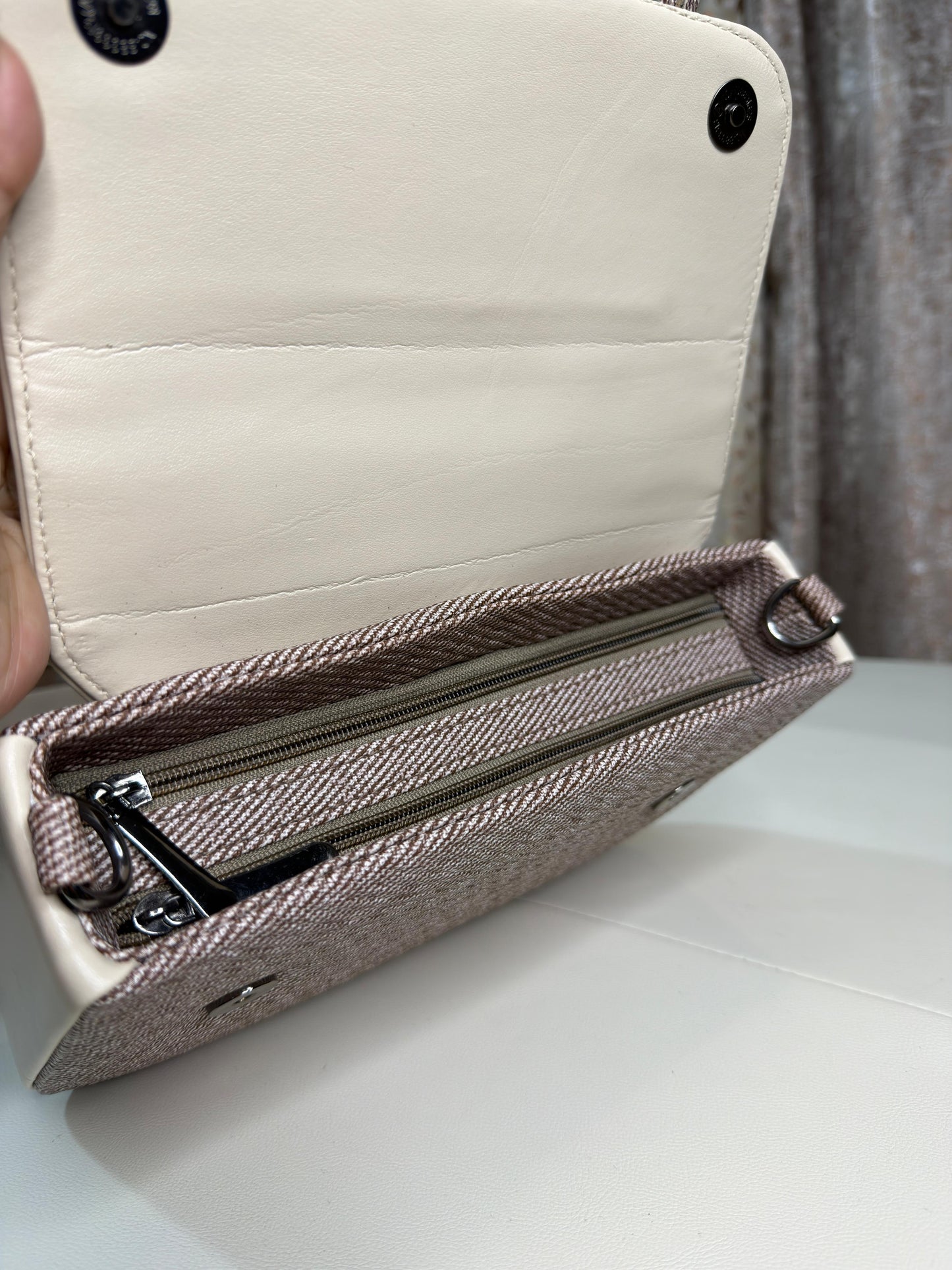 Chic Two-Tone Flap Top Handle Bag - Cream & Textured Brown
