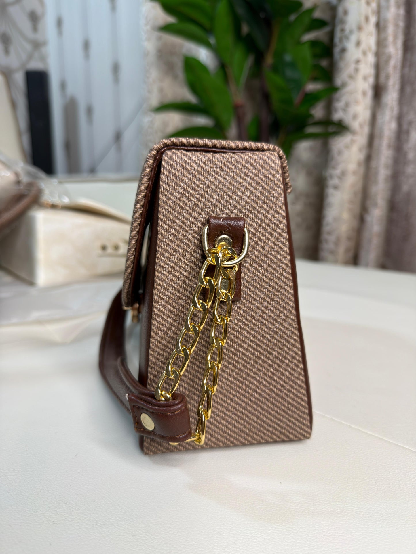 Chic Brown & Beige Tweed Flap Crossbody Shoulder Bag