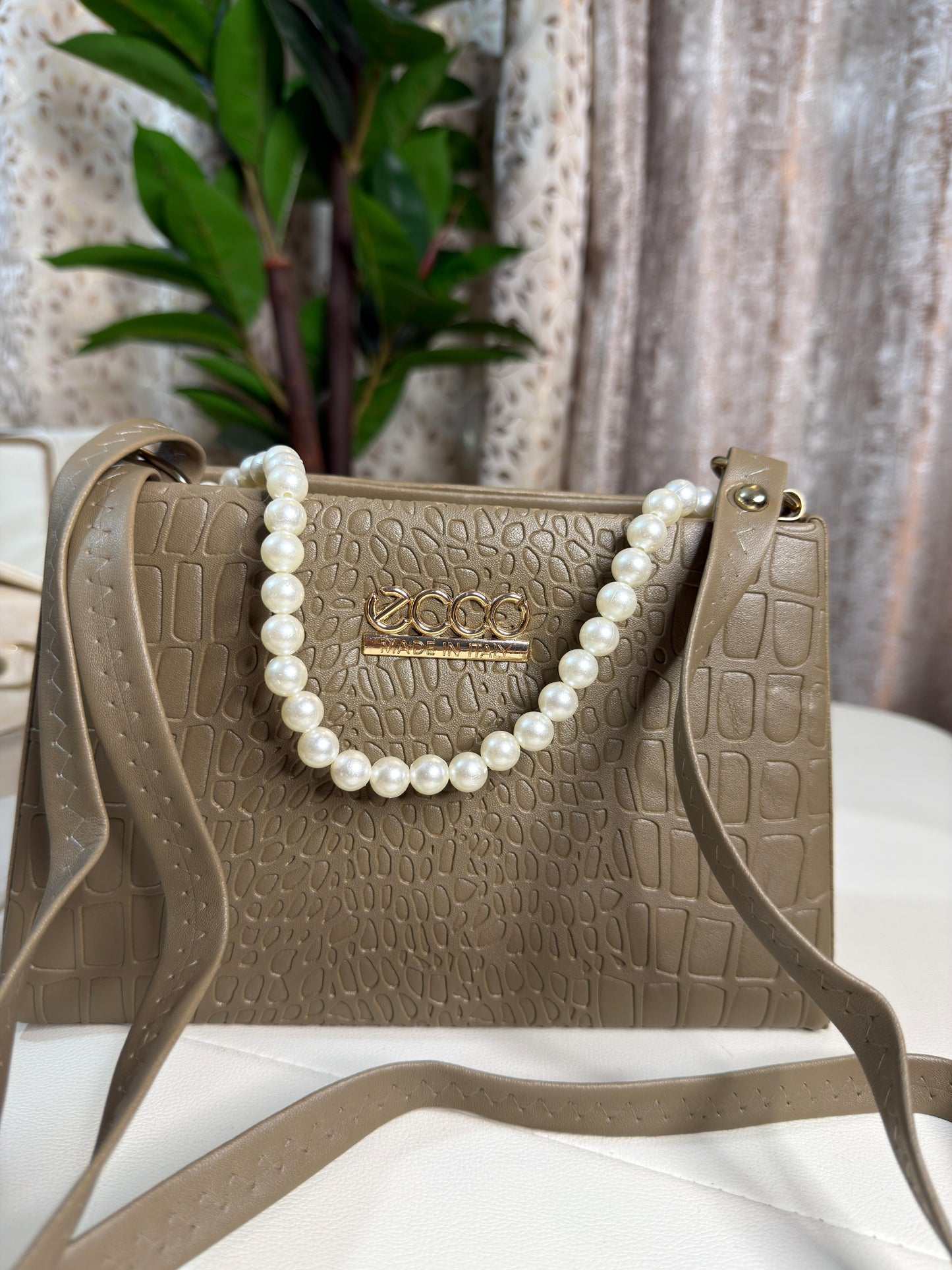 Chic Taupe Croc-Embossed Shoulder Bag with Adjustable Strap