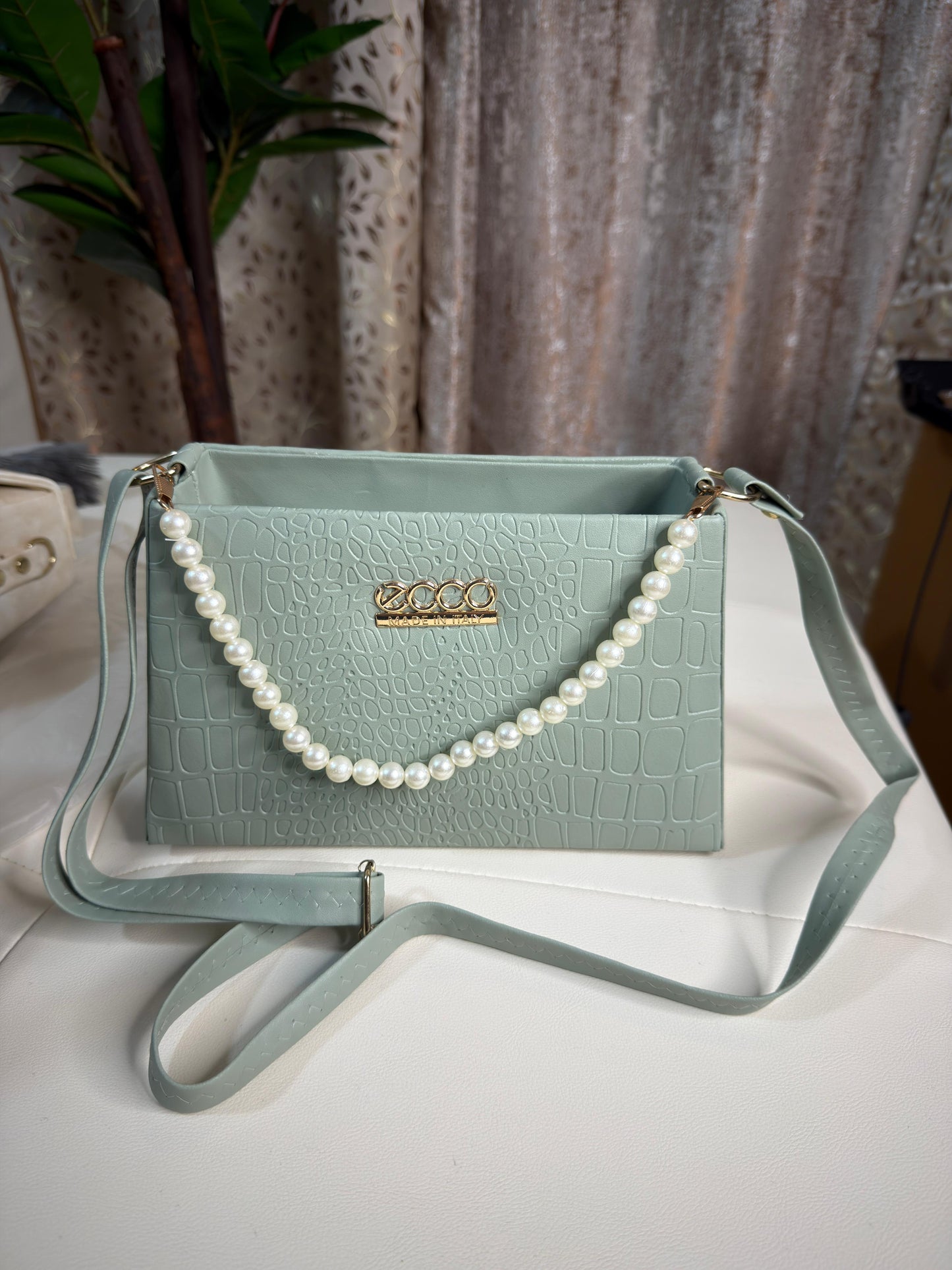 Chic Taupe Croc-Embossed Shoulder Bag with Adjustable Strap